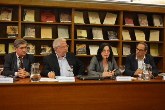 Taula rodona a la Biblioteca de Catalunya Taula rodona a Biblioteca de Catalunya