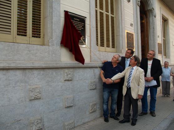 La descoberta de la placa en honor a Rafael Patxot