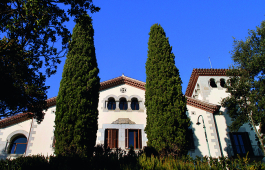 Edifici de Masia Mariona, seu de l'Oficina del Parc Natural del Montseny. Autoria: XPN