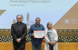 El guanyador del Premi Patxot d'enguany, Josep-Lluís Gallardo, durant la cerimònia d'entrega del guardó. Autoria: IEC